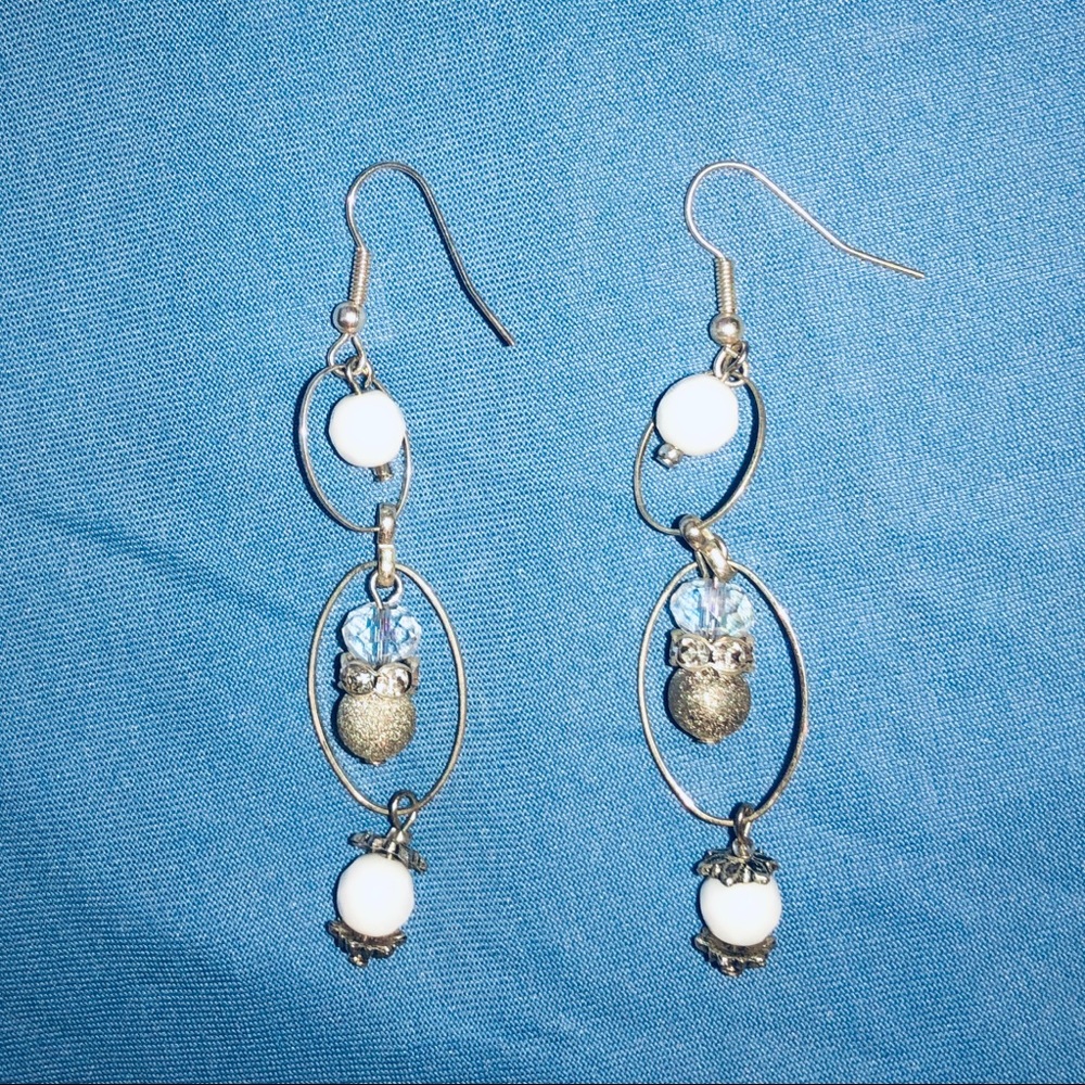LONG DANGLING WHITE & SILVER EARRINGS